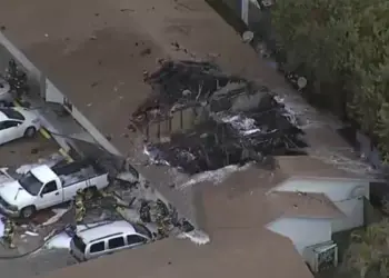 Helicóptero cai em Pompano Beach, na Flórida