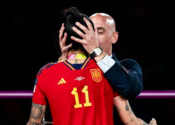 Jogadoras boicotam seleção espanhola, mas Rubiales anuncia permanência no cargo