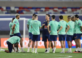 Inicio oficial do ‘Dinizismo’ na seleção e retomada da busca ao Hexa