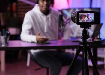 Anbima define novas regras de responsabilidade por “publis” de influenciadores