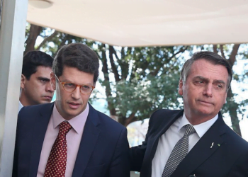 Bolsonaro dá aval para Salles deixar o PL, que irá concorrer a Prefeitura de São Paulo