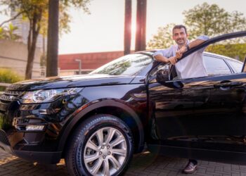 O que devo saber antes de alugar um carro por assinatura?