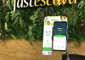 Fast Escova se torna a primeira rede de beleza do Brasil a oferecer pagamento por reconhecimento facial