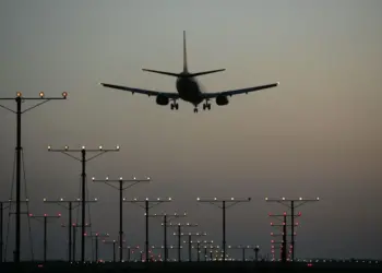 Governo ordena remoção de anúncios falsos do Facebook e do Google