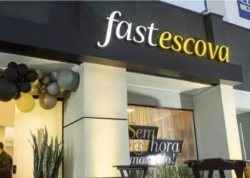 Rede de salão de beleza sem hora marcada fatura R$ 82 milhões 