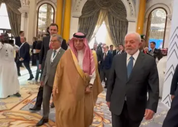 Lula faz previsões otimistas em visita à Arábia Saudita