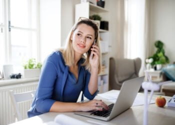 Mais de 40% dos profissionais consideram pedir demissão se obrigados a retornar ao escritório todos os dias