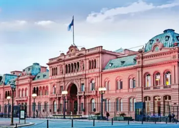 Segundo turno das eleições argentinas acontece nesse domingo (19), veja 5 desafios que o presidente eleito vai enfrentar