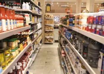 Nova portaria que dificulta abertura em domingos e feriados pode trazer prejuízo para varejistas