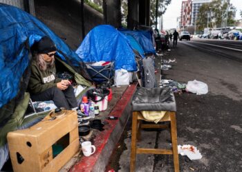 O número de pessoas em situação de rua nos EUA aumentou 12%