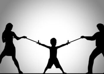 Lei da Alienação Parental serve apenas para amedrontar mães, diz advogada