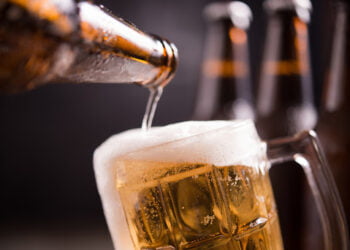 Os limites do consumo de álcool no ambiente de trabalho