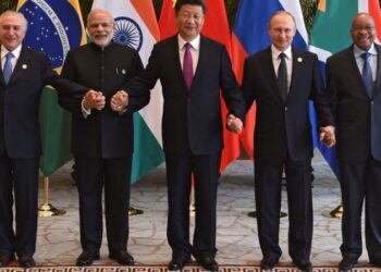 Milei manda carta ao Brasil recusando entrada no BRICS