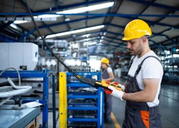 Confiança da indústria sobe 2,6 pontos