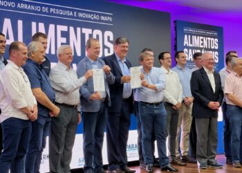 Governo e empresas privadas firmam parceria para pesquisa em alimentos saudáveis