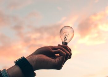 Vivo e Auren criam joint venture que comercializa energia renovável 