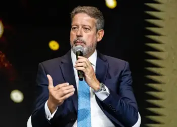 Presidente da Câmara quer mudanças nas redes sociais