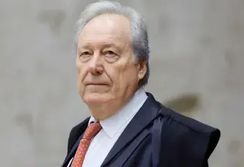 Dino vai ser substituído por Lewandowski no Ministério da Justiça