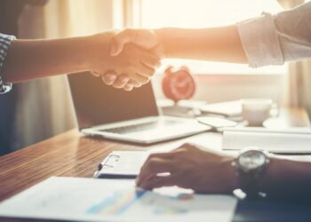 Fusões e Aquisições devem crescer entre 10 e 15% em 2024 no Brasil