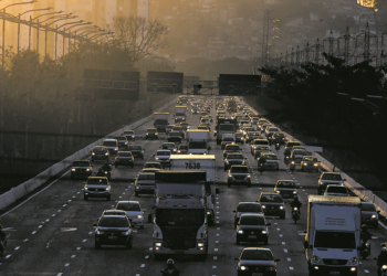 Expansão no setor de transporte eleva economia brasileira 