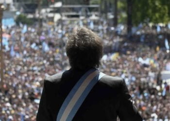 FMI Libera US$ 4,7 Bilhões para a Argentina em Novo Empréstimo