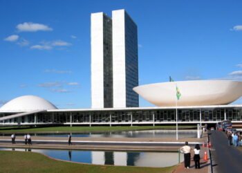 Congresso retoma os trabalhos nesta segunda-feira