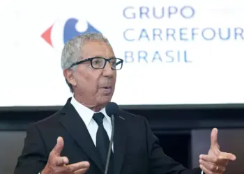 Carrefour Brasil afirma que cargos de Abílio Diniz ficarão vagos