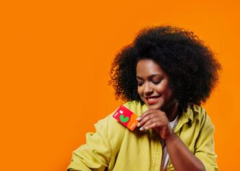 Caju avança em diversidade com 55% de mulheres na força de trabalho e 54% em liderança