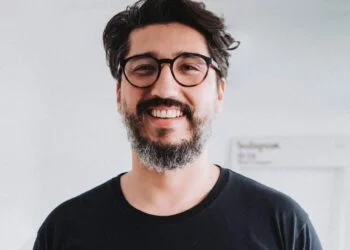 75% das empresas devem incorporar IA nos próximos 5 anos