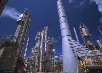 Petrobras fecha acordo com empresa chinesa e reativa fábrica de fertilizantes