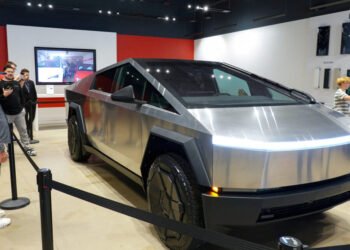 Entregas trimestrais da Tesla caem pela primeira vez em quase quatro anos