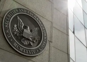 SEC multa empresas por ”AI Washing”