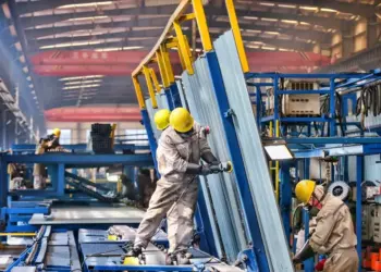 Atividade industrial cresce na China