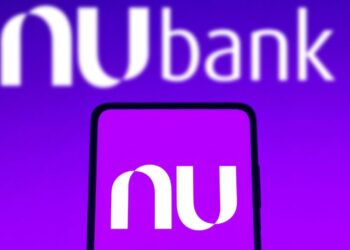 Nubank acerta parceria com Wise e entra no mercado de conta global