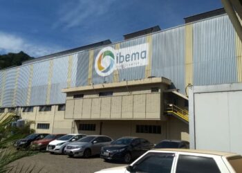 Ibema transforma material reciclável em embalagens sustentáveis de papelcartão