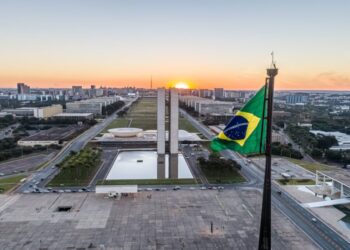 Governo central tem superávit primário de R$ 11,1 bilhões em abril