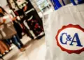 C&A registra fluxo de caixa livre negativo mas volta a abrir lojas