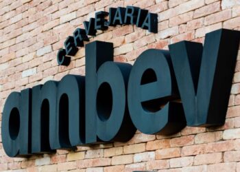  XP vê cenário mais difícil para Ambev e corta recomendação