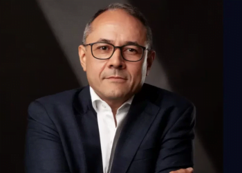 Aprendizado contínuo é o pilar do desenvolvimento, afirma Leonel Oliveira