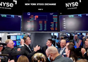 Falha na Bolsa de Valores de Nova York promove oscilações nas ações