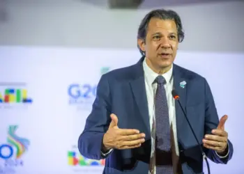 Governo Propõe Alíquota Unificada de 17,5% de IR sobre Aplicações e Aumento da Taxação de JCP para 20%