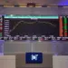 Dólar Cede e Ibovespa Futuro Ascende em Meio a Tensões no Oriente Médio e Expectativa por Decisões de Bancos Centrais