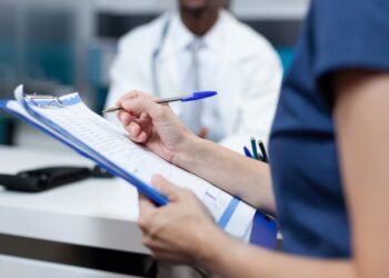 52% das clínicas privadas têm dificuldades em atender critérios para reembolso do plano de saúde