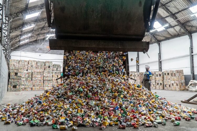 Divulgação/Recicla Latas