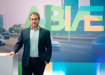 Brasil vende quase 80 mil veículos eletrificados leves no primeiro semestre