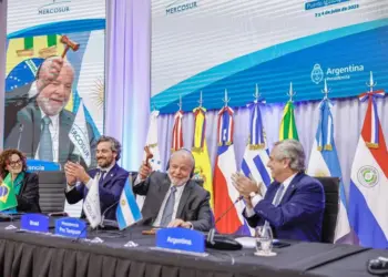 Mercosul inicia negociações para acordo de livre comércio com EAU