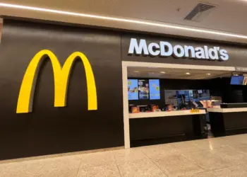 McDonald’s frustra expectativas e registra lucro de US$ 2 bilhões