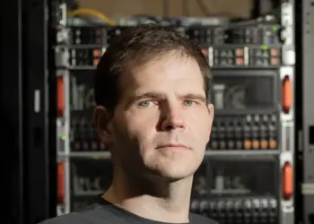 Startup de chips para inteligência artificial levanta US$ 640 milhões