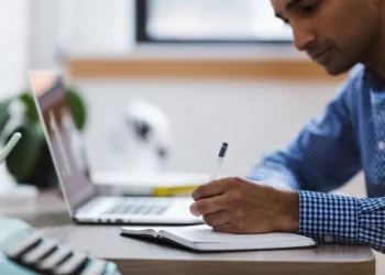 Contabilidade está entre os 10 cursos que mais empregam no Brasil