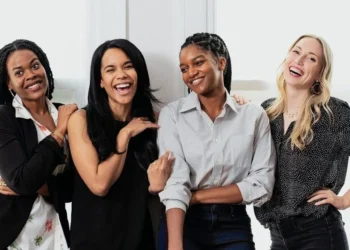 Itaú Unibanco e a IFC oferecem curso gratuito para mulheres empreendedoras, em parceria com a FGV